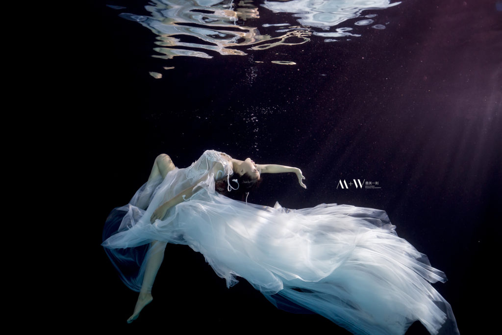 水中婚紗,水底攝影,一秒化身美人魚,underwater
